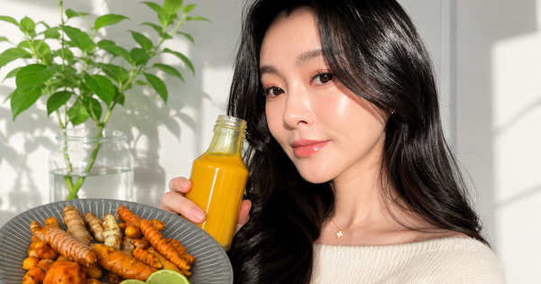 Bên cạnh collagen, tôi còn uống loại nước màu vàng này mỗi sáng để chống oxy hóa và giúp đẹp da