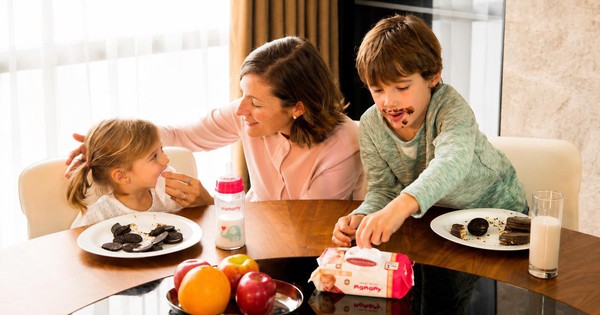 Mua đồ cho bé: Điều quan trọng nằm ở mặt sau bao bì