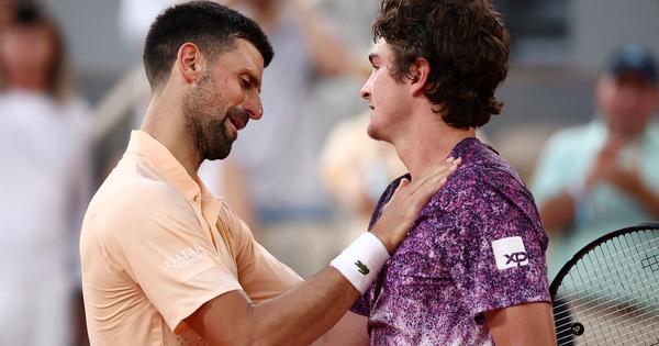 Địa chấn tennis: Djokovic bị 