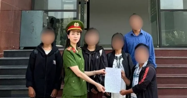 Công an Hà Nội phối hợp giải cứu 3 thiếu nữ đi tìm 'việc nhẹ, lương cao'