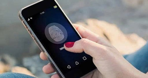 Tại sao không nên dùng vân tay mở khóa điện thoại?