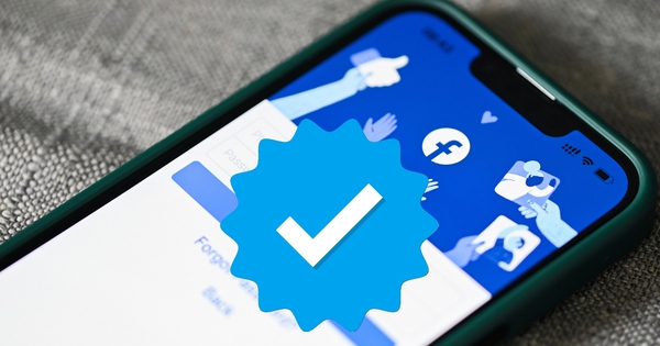 Người dùng sẽ được nhận tích xanh Facebook miễn phí?