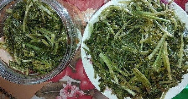 4 loại rau KHÔNG NÊN ăn: 1 loại hại thận, 2 loại 