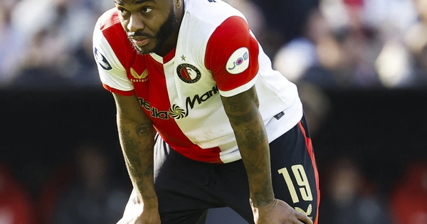Cảnh sát bắt cựu sao tuyển Anh, Raheem Sterling