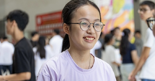 Đề Văn vào 10 Hà Nội 2026: Giáo viên dự báo học sinh xuất sắc có thể đạt 9,5 điểm