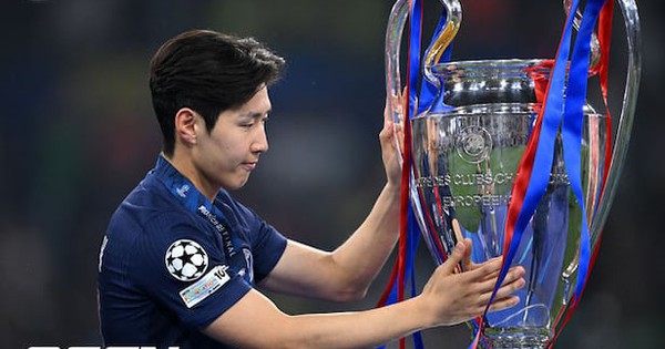 Hot boy Lee Kang-in đi vào lịch sử Champions League
