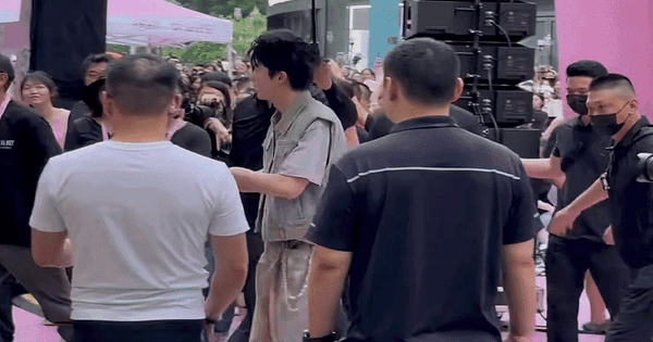 Căng: Đài truyền hình cắt sóng mỹ nam Vườn Sao Băng đang bị ghét nhất showbiz, cha mẹ cũng bị vạ lây