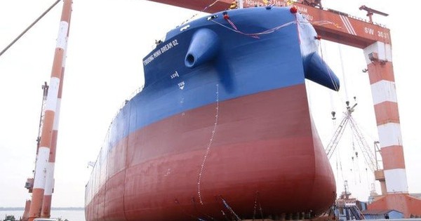 Kỳ tích hạ thuỷ con tàu 65.000 tấn, dài 200m, 5 hầm hàng do chính người Việt Nam thực hiện: Báo quốc tế khen ngợi, ngành đóng tàu nước ta lọt Top 4 thế giới