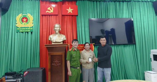 Nhận 400 triệu đồng vào tài khoản, chàng trai 2k6 lập tức báo công an