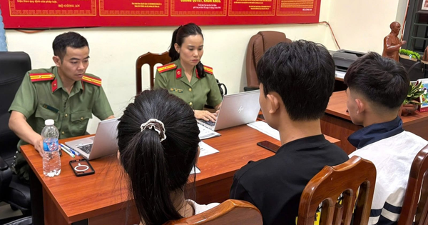Hai thanh niên mua, bán tài khoản ngân hàng bị phạt 212,5 triệu đồng