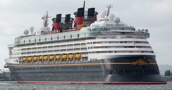 Nhiều nhân viên tàu du lịch Disney bị bắt trong cuộc điều tra về xâm hại trẻ em