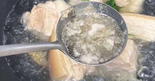 Khi luộc thịt, có nên vớt lớp bọt nổi lên không? Cuối cùng tôi đã biết câu trả lời, trước giờ toàn làm sai!