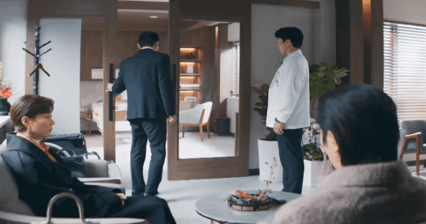 Bộ óc thần thánh nào làm ra phim Hàn siêu dị này: Hoán đổi linh hồn mà lạ lắm, nam chính xem là khen mãi thôi