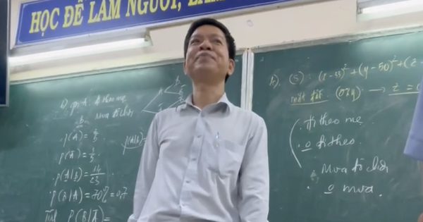 Câu nói của thầy giáo trong buổi học cuối khiến học sinh ngh