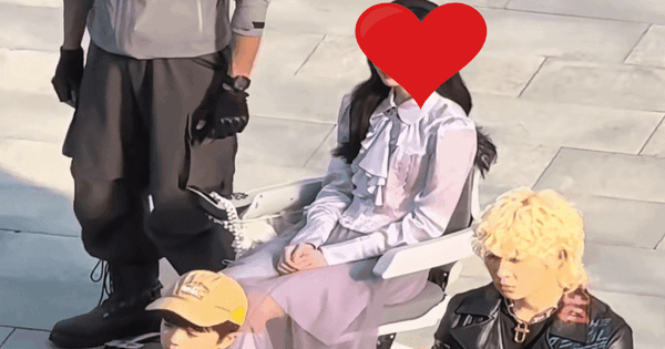 Đại mỹ nhân showbiz đẹp lên tỷ lần nhờ ngồi xe lăn: Thời tra