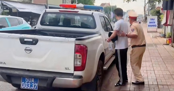 5km nghẹt thở đưa thí sinh kịp giờ thi tốt nghiệp của CSGT
