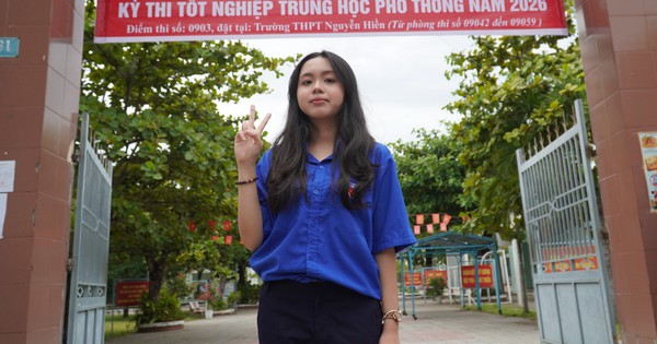 Tình nguyện viên "đặc biệt" tiếp sức sĩ tử Đà Nẵng