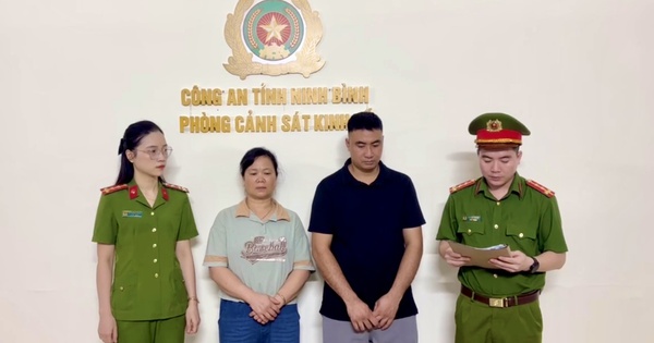 Thi hành lệnh cấm đi khỏi nơi cư trú đối với 2 người làm bánh đúc Phạm Thị Thu và Dương Mạnh Hiển
