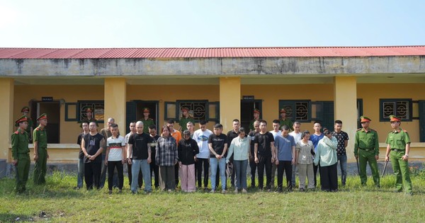 Bắt giữ 61 người trong đường dây 