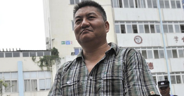 Phát hiện thí sinh bước vào kỳ thi đại học lần thứ 30, tuổi đời đi thi hơn cả tuổi 99,99% thí sinh