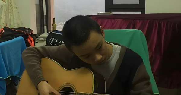 Phát hiện phó giáo sư 23 tuổi có bằng cấp cao nhất là trung học cơ sở vẫn đứng giảng tại Đại học Bắc Kinh