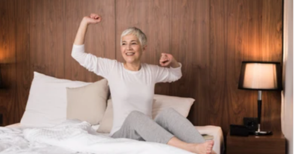 5 điều phụ nữ tuổi 50 nên làm trước khi ngủ