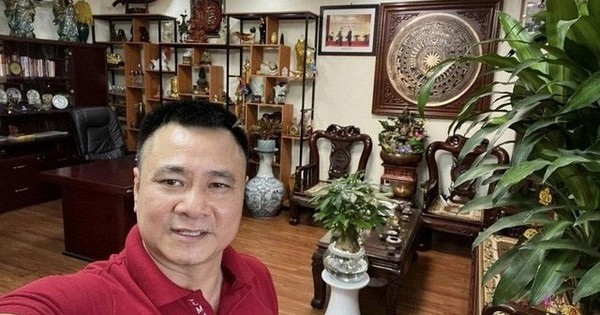 Cơ ngơi của NSND Tự Long: Căn hộ cao cấp ở Hà thành, góc nào