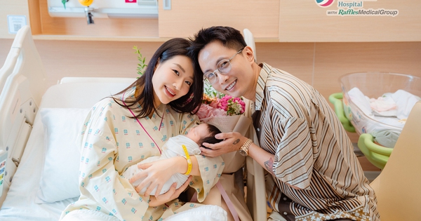 Vợ chồng Rhymastic hạnh phúc chào đón con thứ hai tại Bệnh v