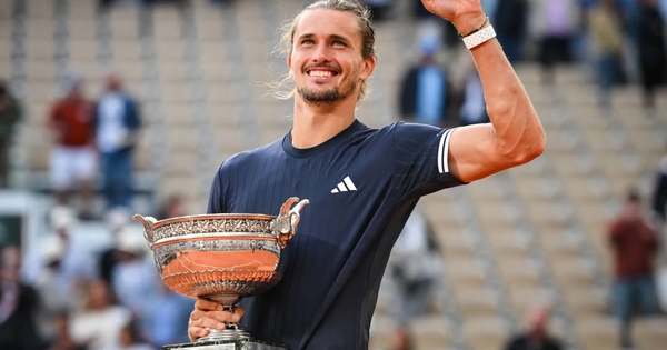Alexander Zverev: Chức vô địch không chỉ của quần vợt mà còn