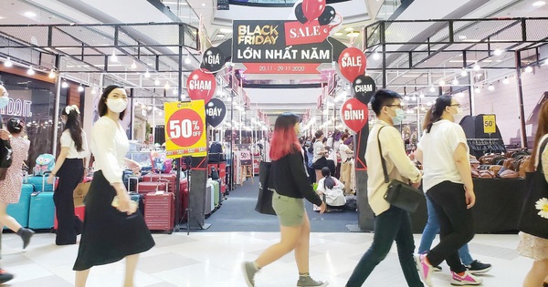 Vạn Hạnh Mall bùng nổ “Sale chạm đỉnh, giá chạm đáy” tại sự kiện Black Friday