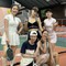 Minh Hằng khoe visual trắng phát sáng, "cày việc" 25 tiếng liên tục vẫn phải ra sân pickleball "đọ trình" cùng Ngọc Trinh