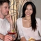 Cặp đôi gái Việt - trai Tây yêu nhau, bị cả cộng đồng mạng cảnh báo vì “anh xài dating app nhiều, em nhắc chị”