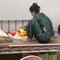 Bức ảnh đang viral trên MXH này sẽ nói cho chúng ta biết thế nào là "bánh đúc có xương"