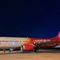 Chiều 1/7, sân bay Tân Sơn Nhất ghi nhận một máy bay khác lạ của Vietjet