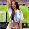 Huyền Baby bay sang tận Mỹ để nhìn Messi ở cự ly gần, lên đồ “ít vải” gái 18 thấy còn sợ thua
