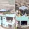 Điều kỳ diệu giữa dòng lũ ở Nepal: Một căn nhà còn nguyên vẹn giữa đống đổ nát, người bên trong được bảo đảm an toàn