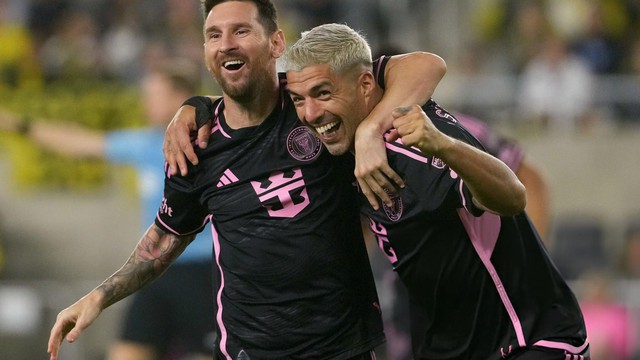Bị Messi truất ngôi, cựu vô địch Mỹ than thở: 'Có một cơ hội rưỡi vẫn ghi 2 bàn'