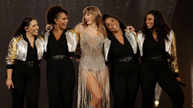 Điều cả MXH đang rất tò mò: Liệu có cặp đôi Việt nào sẽ cầu hôn tại concert Taylor Swift hay không?