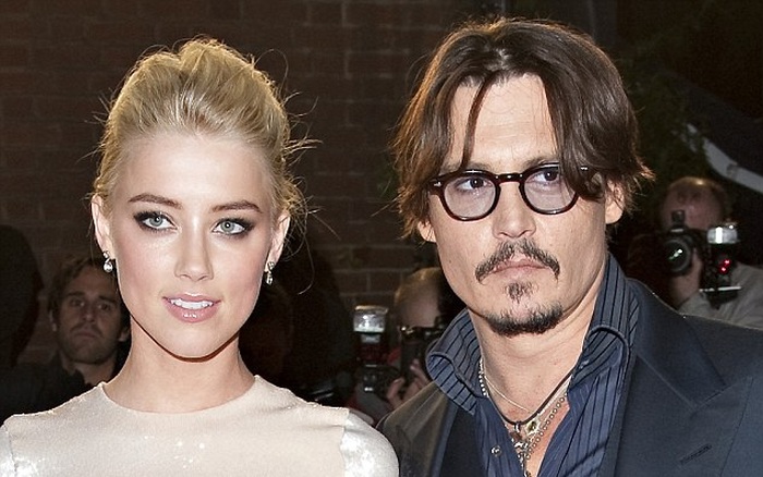 Cuối cùng, Amber Heard đã rút đơn tố Johnny Depp bạo hành sau khi nhận 156 tỷ VND