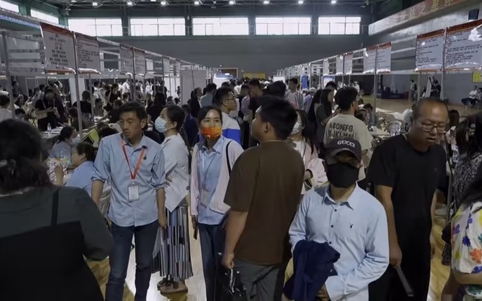 Nghịch lý thất nghiệp trong thời đại mới
