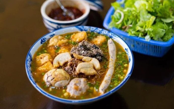 So sánh Bún riêu sườn sụn Trang với các quán bún riêu nổi tiếng khác ở Hà Nội