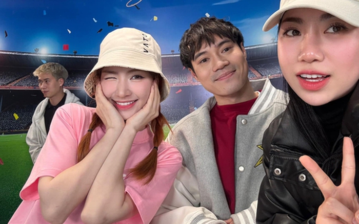 Em gái Văn Toàn lần đầu chung khung hình với Hòa Minzy, còn công khai gọi  “vợ của anh trai", hé lộ chuyện gia đình