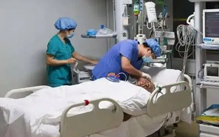 Ngày càng nhiều người tử vong vì xuất huyết não: Bác sĩ cảnh báo 4 thói  quen cần bỏ ngay