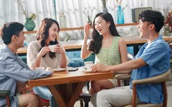 Lợi ích sức khỏe ít ai ngờ khi nói chuyện phiếm