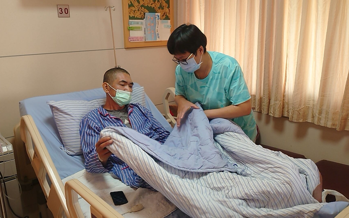 Người đàn ông 52 tuổi mắc ung thư gan: Thà nhịn đói còn hơn ăn 4 loại bữa sáng này
