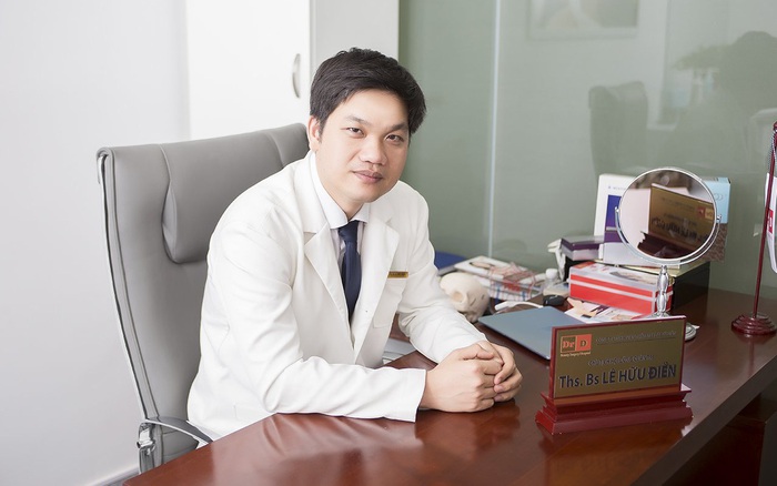 BÁC SĨ LÊ HỮU ĐIỀN TƯ VẤN THẨM MỸ TẠI PHÒNG KHÁM