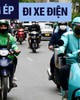 ‘Cấm xe máy xăng không đồng nghĩa với bắt phải đi xe điện’
