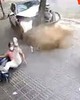 Toàn cảnh vụ ô tô tông loạt xe máy trên phố Hà Nội