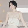 Song Hye Kyo "lột xác" với áo hai dây ren - biểu tượng mới của mùa thu 2025